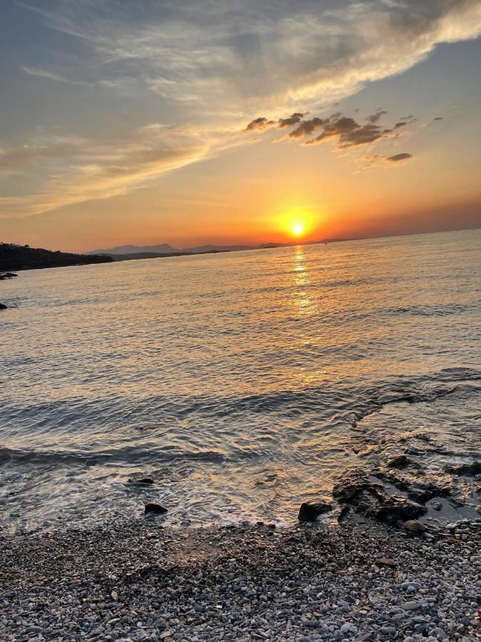 Ni Marin Hotel Milas Bagian luar foto