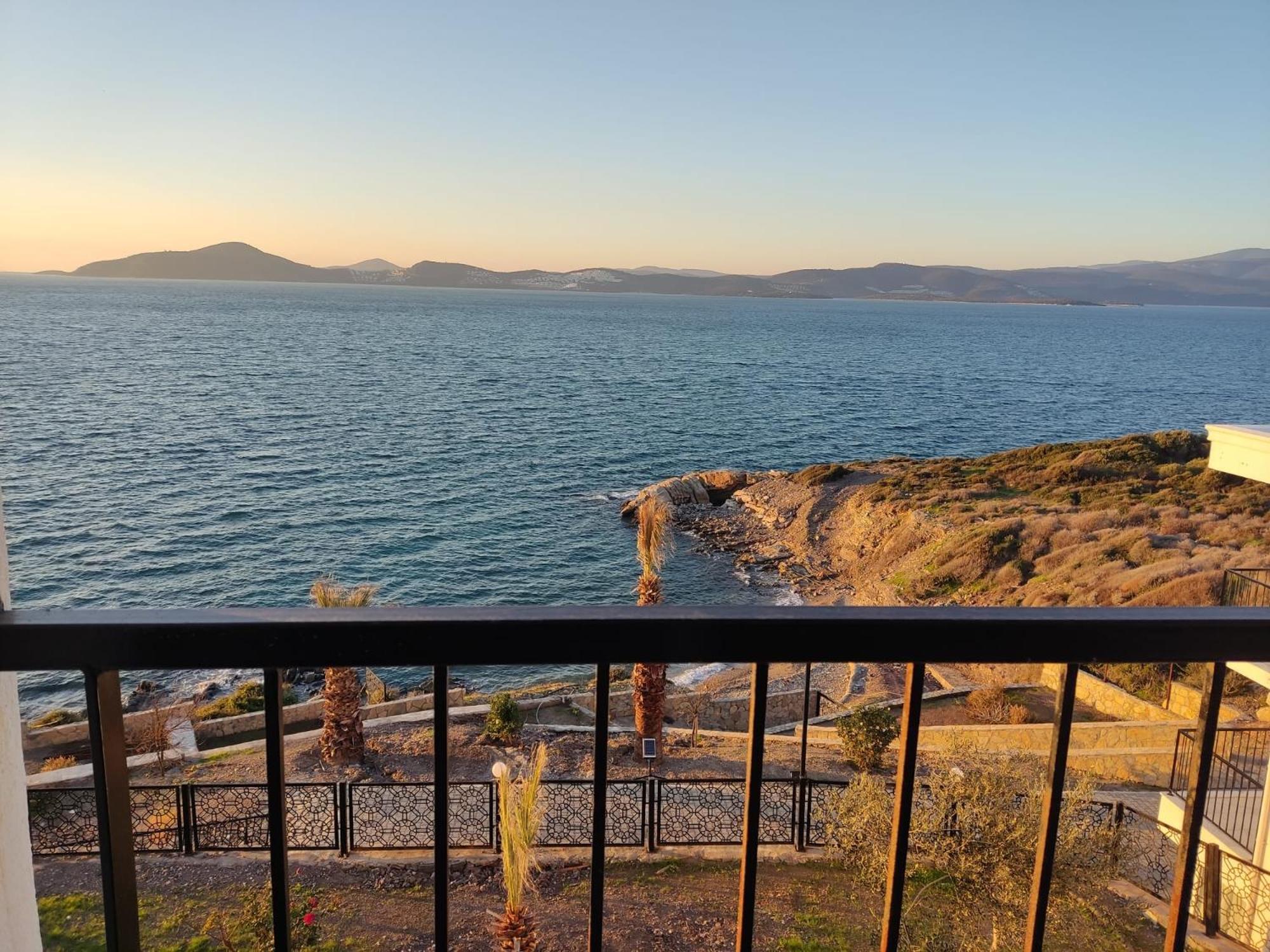 Ni Marin Hotel Milas Bagian luar foto