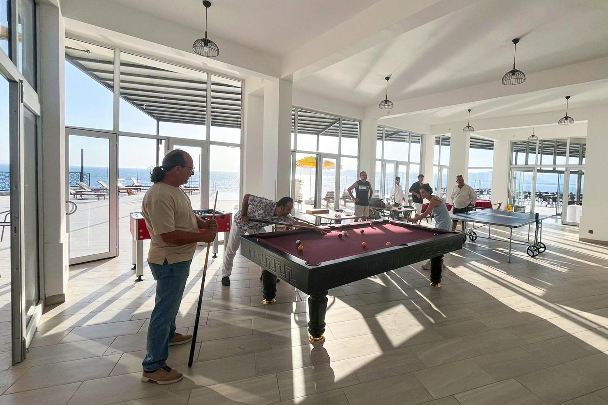 Ni Marin Hotel Milas Bagian luar foto
