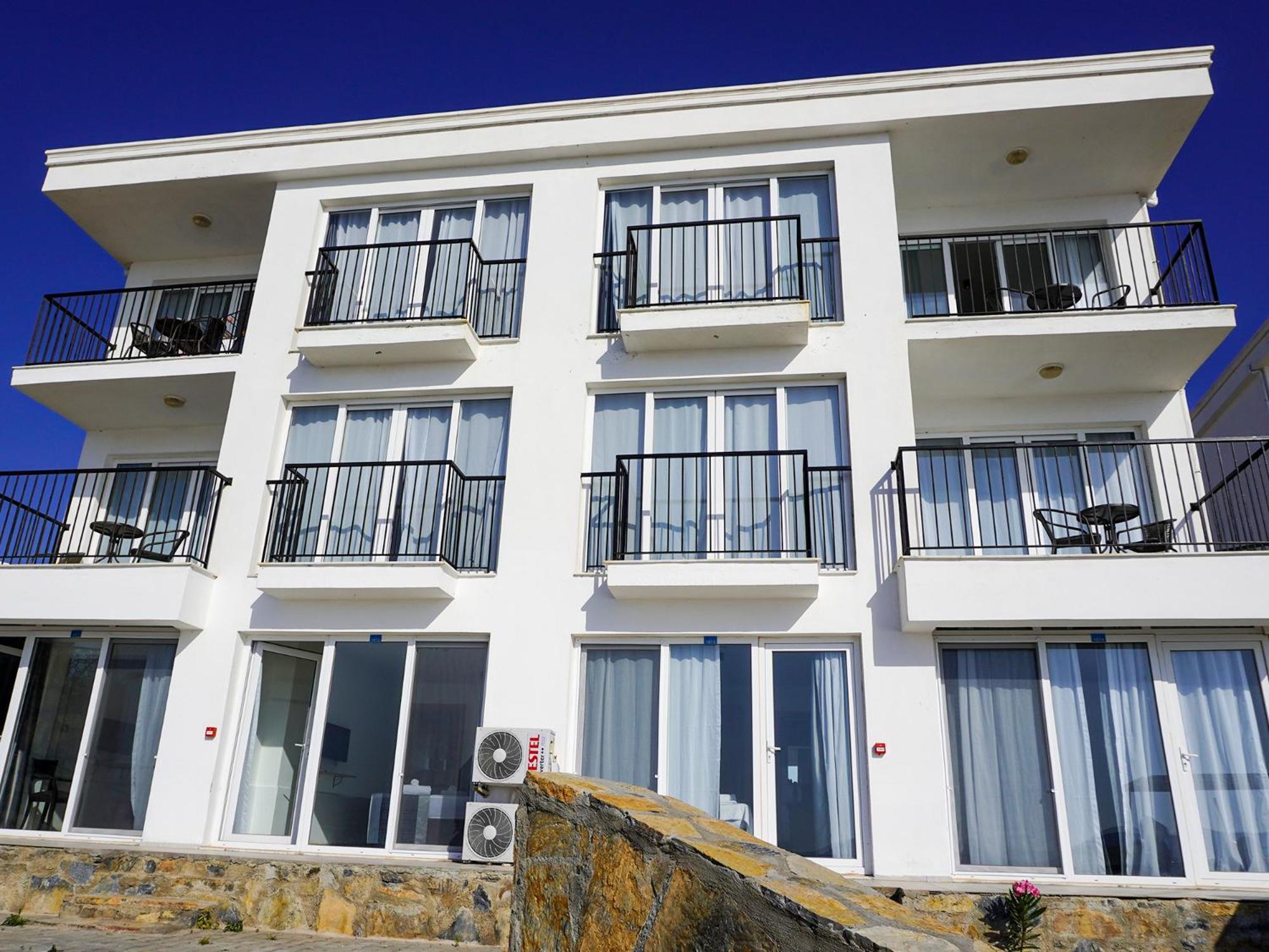 Ni Marin Hotel Milas Bagian luar foto