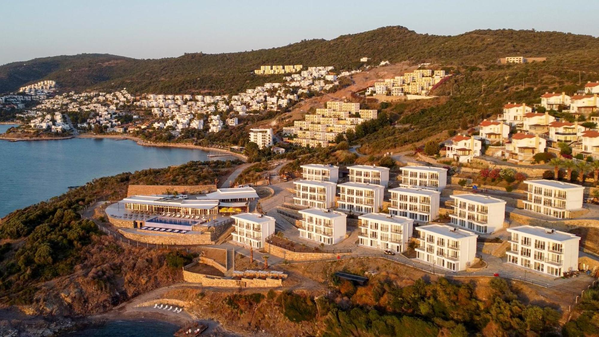 Ni Marin Hotel Milas Bagian luar foto
